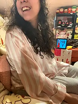 w3tkittty online show from 11.15.25