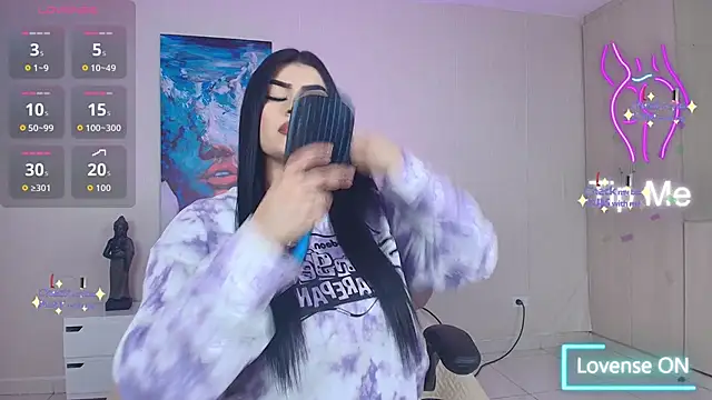 Snapshot of Kariina__69 chatting on 09.10.25 Kariina 69 online show from 09.10.25