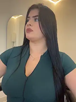 Snapshot of Kariina__69 chatting on 10.11.25 Kariina 69 online show from 10.11.25