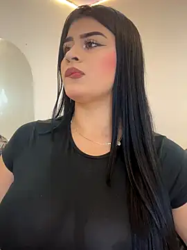 Snapshot of Kariina__69 chatting on 10.15.25 Kariina 69 online show from 10.15.25