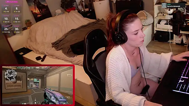 Snapshot of Horny_Makima chatting on 10.30.25 Horny Makima online show from 10.30.25