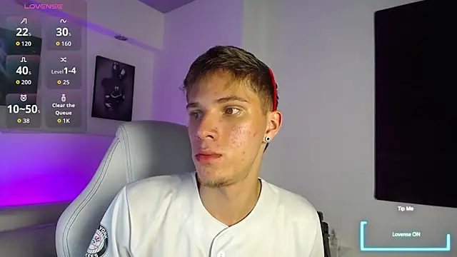 Snapshot of Robbin_Blaze chatting on 02.11.26 Robbin Blaze online show from 02.11.26