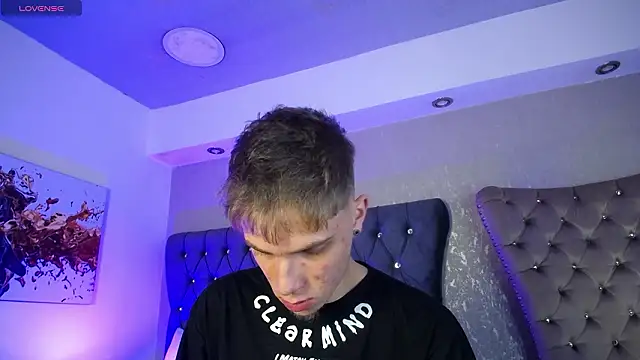 Robbin Blaze online show from 03.12.26