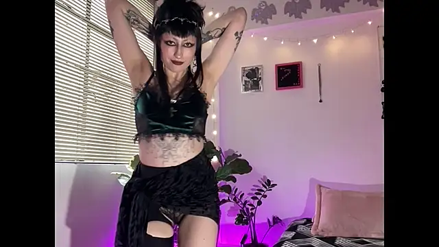 Snapshot of ELENA_UMBRA chatting on 12.16.25 ELENA UMBRA online show from 12.16.25