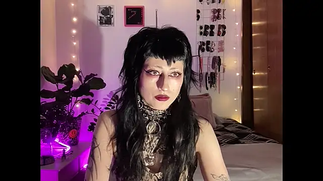 Snapshot of ELENA_UMBRA chatting on 01.14.26 ELENA UMBRA online show from 01.14.26