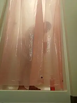 Snapshot of kinkikatie69 chatting on 11.30.25 kinkikatie69 online show from 11.30.25