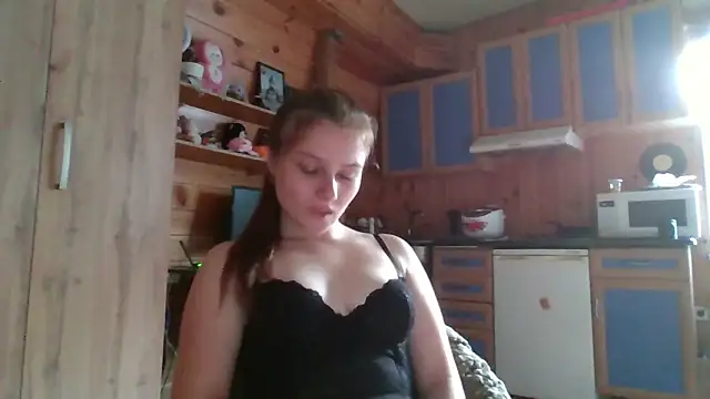 Snapshot of Little_shygirl chatting on 09.21.25 Little shygirl online show from 09.21.25