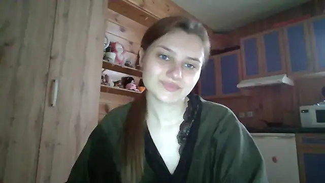 Snapshot of Little_shygirl chatting on 10.12.25 Little shygirl online show from 10.12.25