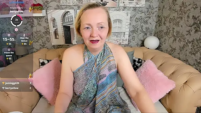 Karen Villis online show from 11.13.25