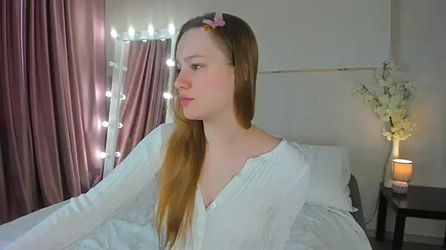 Snapshot of Candy_Cansew chatting on 05.11.26 Candy Cansew online show from 05.11.26