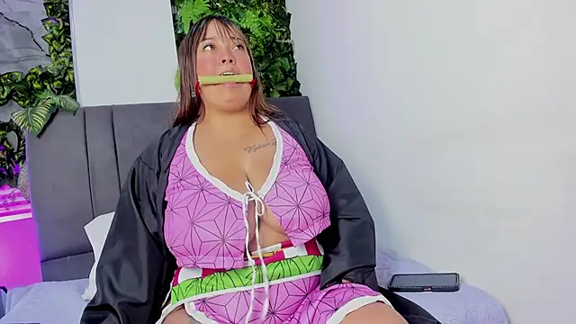 Alicee stone  online show from 10.31.25