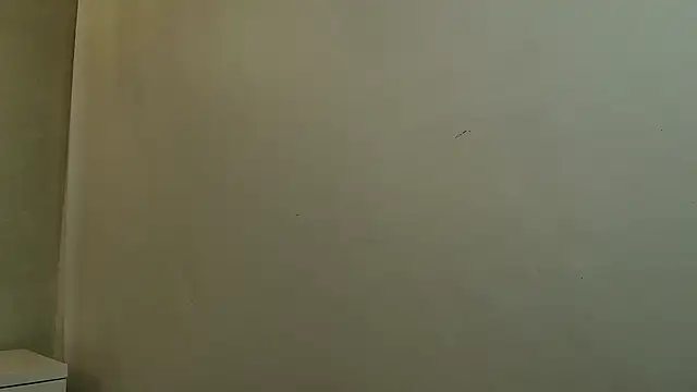 Snapshot of _Victoria_Collins chatting on 11.10.25 Victoria Collins online show from 11.10.25