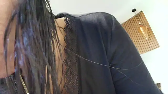 Snapshot of _Victoria_Collins chatting on 01.07.26 Victoria Collins online show from 01.07.26