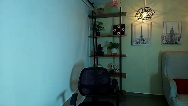 Snapshot of _Victoria_Collins chatting on 02.03.26 Victoria Collins online show from 02.03.26