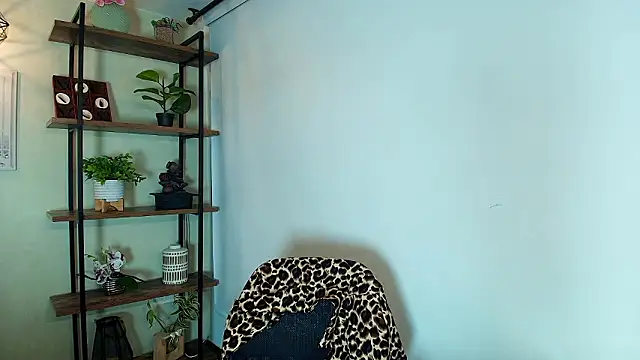 Snapshot of _Victoria_Collins chatting on 02.11.26 Victoria Collins online show from 02.11.26