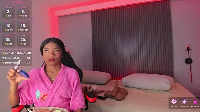 ciara blake online show from 11.26.25