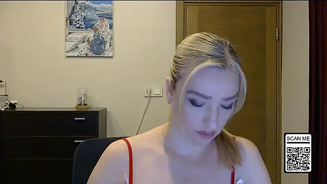 Wild Silk Desire online show from 10.26.25