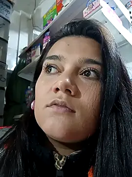 mia traveluxe online show from 12.05.25