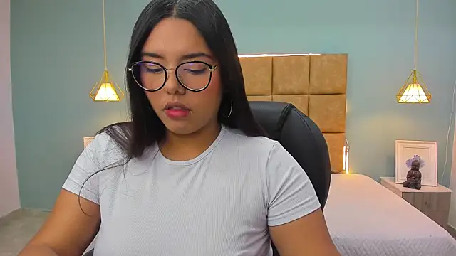 Snapshot of NaniXoxo18 chatting on 11.12.25 NaniXoxo18 online show from 11.12.25