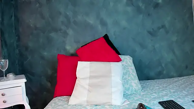 GingerMoon  online show from 04.06.26