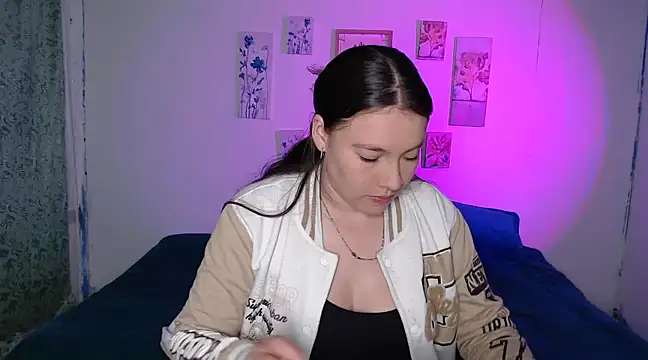 Snapshot of mariaana__222 chatting on 03.23.25 mariaana 222 online show from 03.23.25