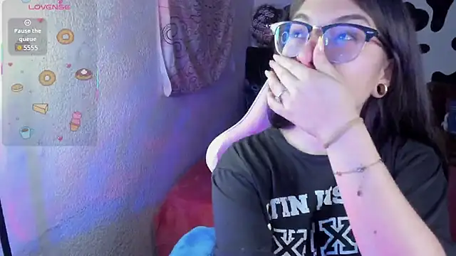 Snapshot of abbie_jensen_ chatting on 10.30.25 abbie jensen online show from 10.30.25