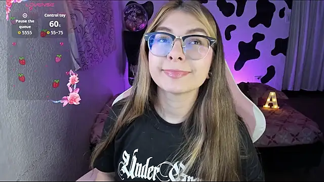 Snapshot of abbie_jensen_ chatting on 01.07.26 abbie jensen online show from 01.07.26