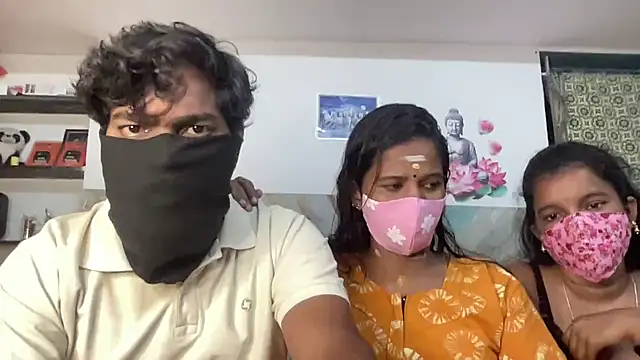 Snapshot of Tamil_india_couples_ chatting on 06.18.26 Tamil india couples online show from 06.18.26
