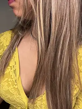 Scarlett 1819 online show from 05.13.26