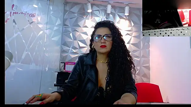 Dakota Rainbow22 online show from 02.15.26