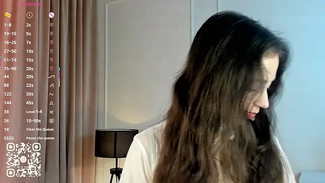 JulianaChapel online show from 09.26.25