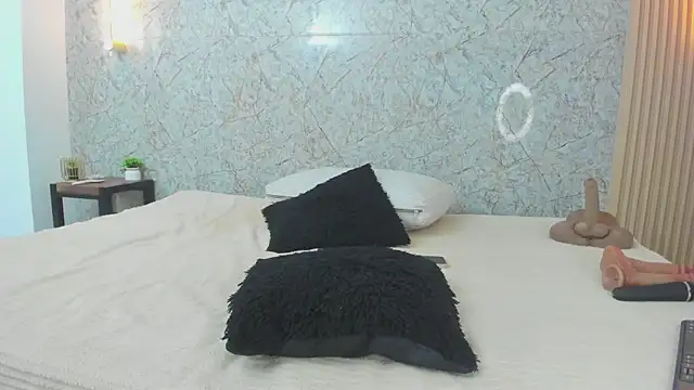 Antonella west online show from 04.16.26