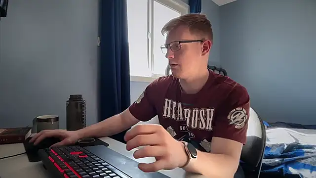 Snapshot of lustylyndon chatting on 05.19.26 lustylyndon online show from 05.19.26