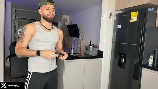 Snapshot of zoneboys chatting on 02.20.26 zoneboys online show from 02.20.26