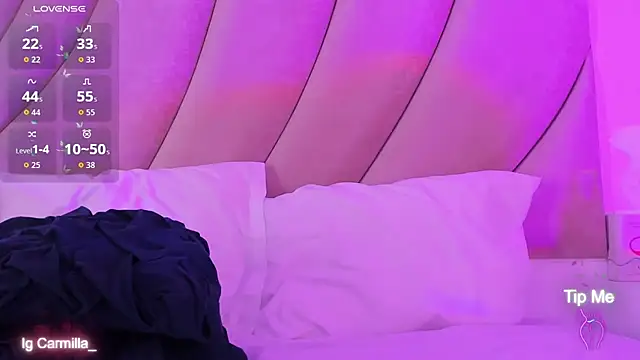 Snapshot of AnnahiBaker chatting on 01.18.26 AnnahiBaker online show from 01.18.26