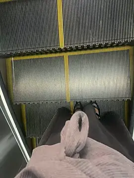 xiaoyuan01 online show from 10.19.25