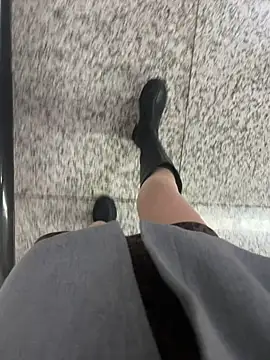 xiaoyuan01 online show from 10.30.25