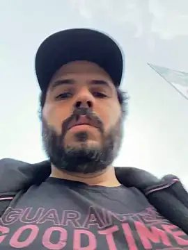 Snapshot of uto857 chatting on 02.04.26 uto857 online show from 02.04.26