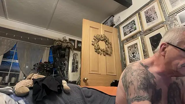 poggles online show from 03.31.26