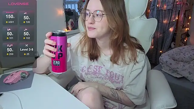 urstripchatgf online show from 01.15.26