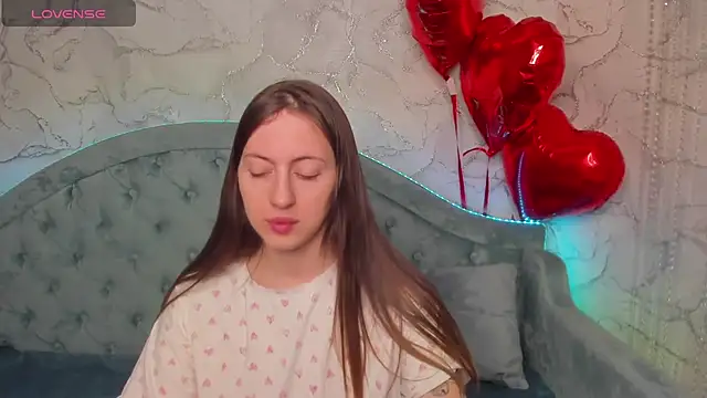 ChristyCrayme online show from 02.11.26