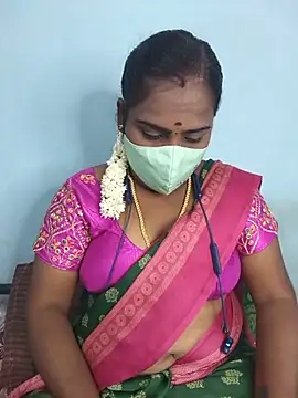 Snapshot of Tamil_riyalini12 chatting on 07.25.26 Tamil riyalini12 online show from 07.25.26