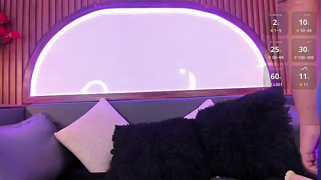 Snapshot of EbonyHorrny chatting on 06.23.26 EbonyHorrny online show from 06.23.26