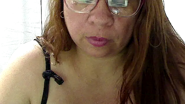 Snapshot of luciana69hot chatting on 05.11.26 luciana69hot online show from 05.11.26