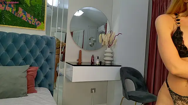 Snapshot of SiennaPierce chatting on 01.16.26 SiennaPierce online show from 01.16.26