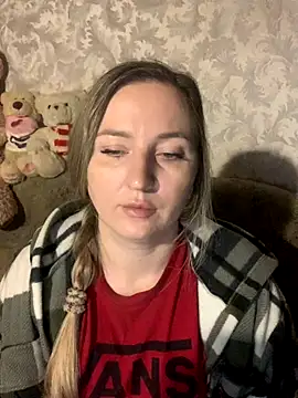 Snapshot of hotsteacher chatting on 11.21.25 hotsteacher online show from 11.21.25