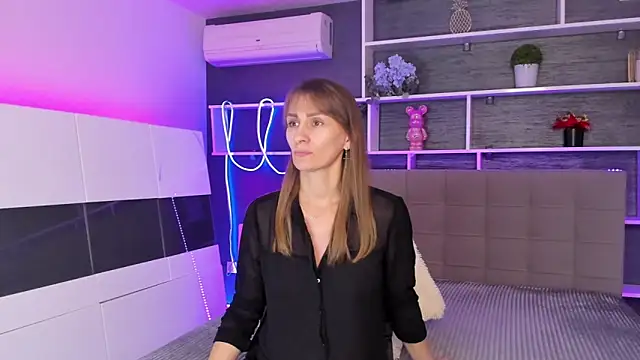 ChristyBrook online show from 11.28.25