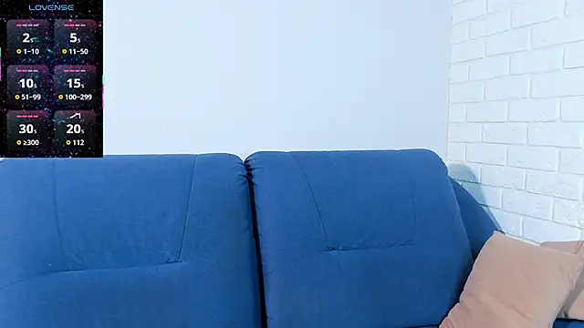 Snapshot of LucettaAdy chatting on 11.23.25 LucettaAdy online show from 11.23.25