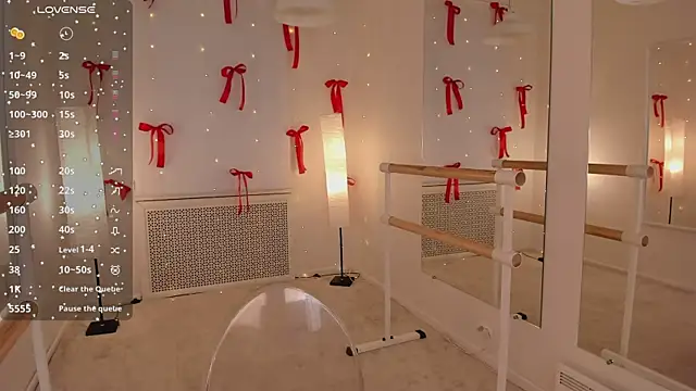 Ash Hasmy online show from 12.21.25