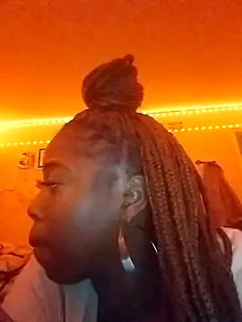 Snapshot of natashaaaa chatting on 11.14.25 natashaaaa online show from 11.14.25